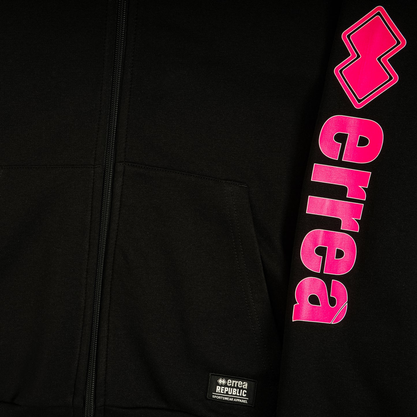 ESSENTIAL FW21/22 MAN ZIP SWEATSHIRT HOODY AD
