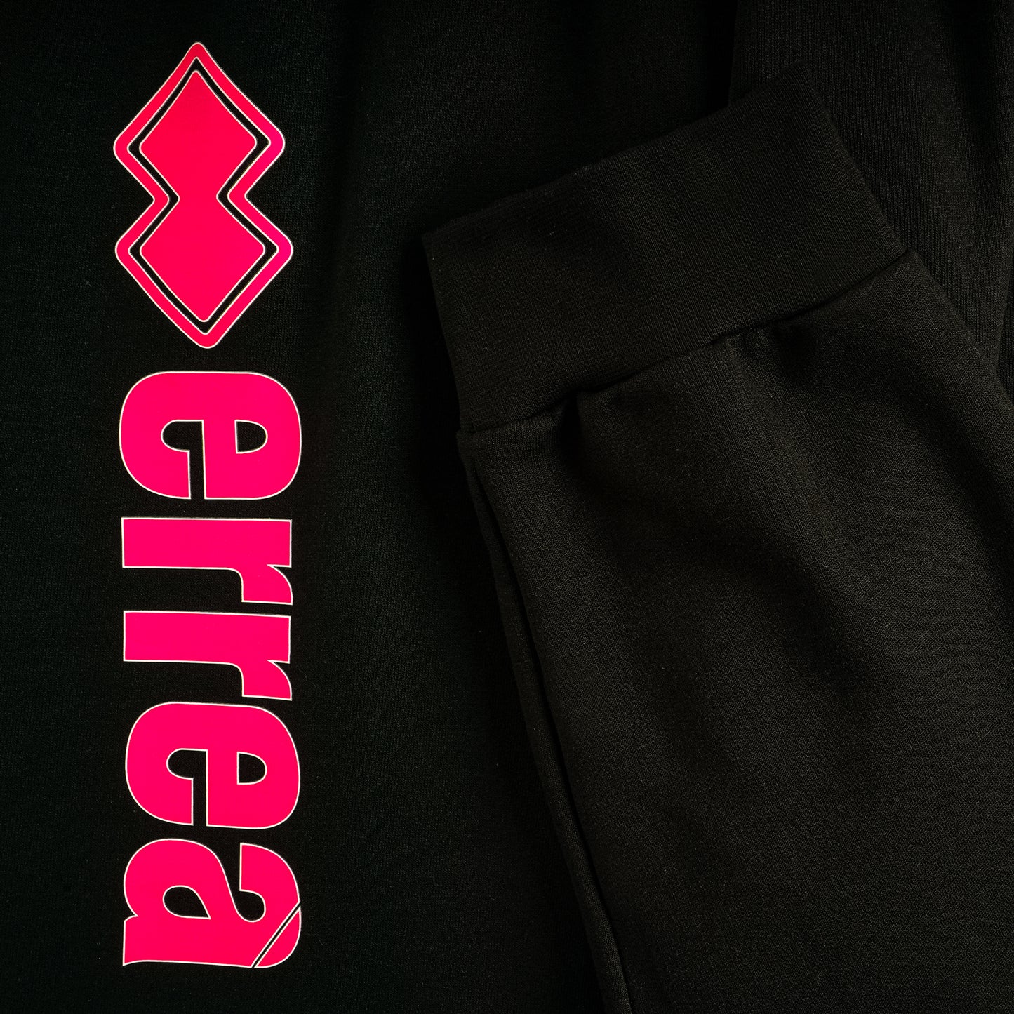 ESSENTIAL FW21/22 MAN LOGO STILL CUFF PANT AD